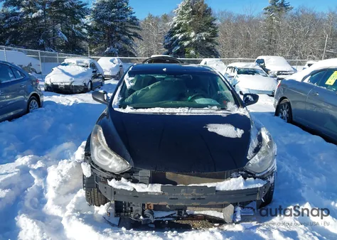 2015 Hyundai Elantra Se z USA, uszkodzony, nr VIN 5NPDH4AE0FH581684